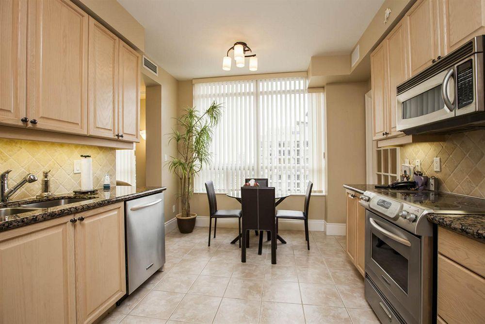 Downtown Mississauga Executive Suites Sq1 Extérieur photo