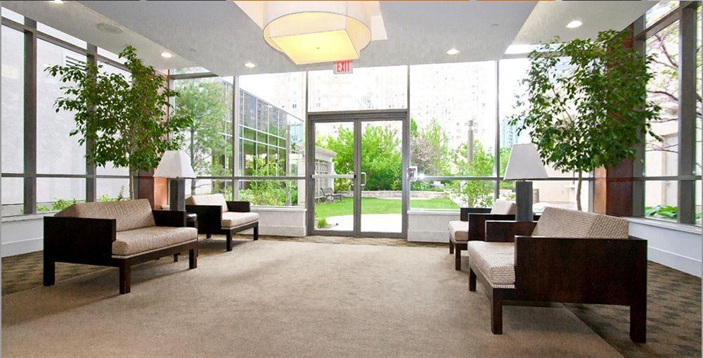 Downtown Mississauga Executive Suites Sq1 Extérieur photo