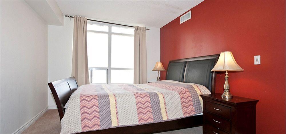 Downtown Mississauga Executive Suites Sq1 Extérieur photo