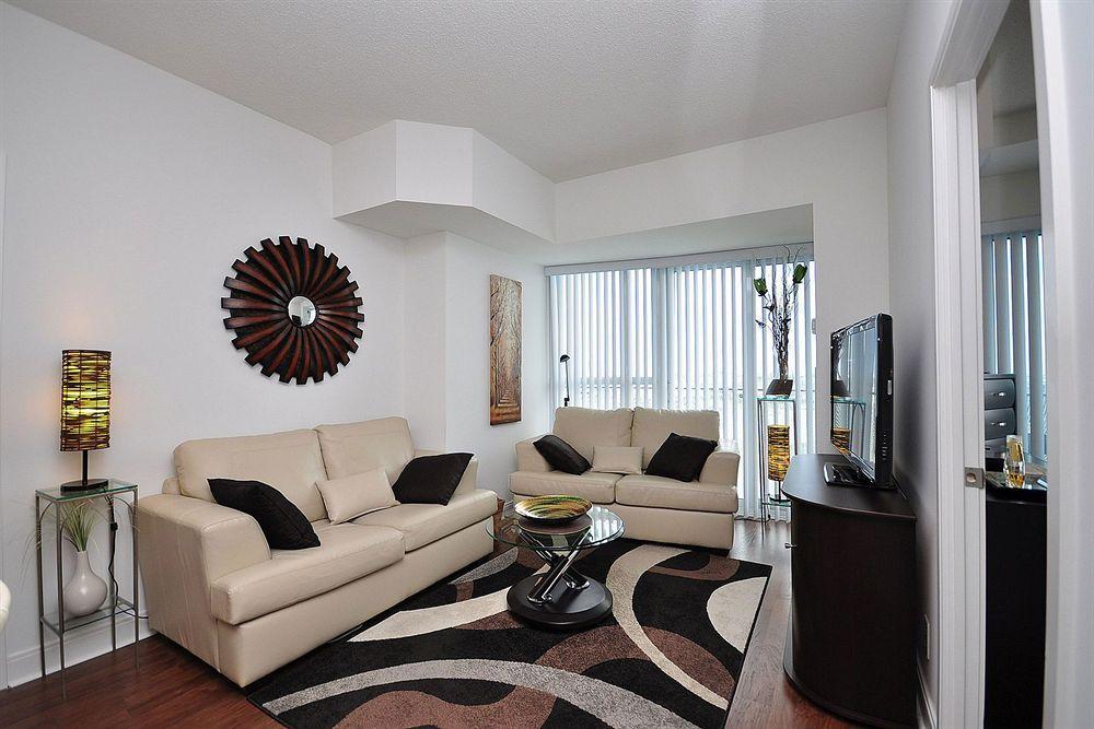 Downtown Mississauga Executive Suites Sq1 Extérieur photo